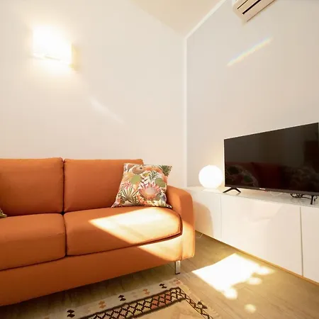 Rooftop Delight With Terrace Apartment Lucca